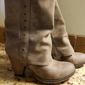 Mia Jeri mid-calf boots